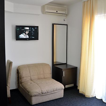 Hotel Golf Kruševac Habitación foto