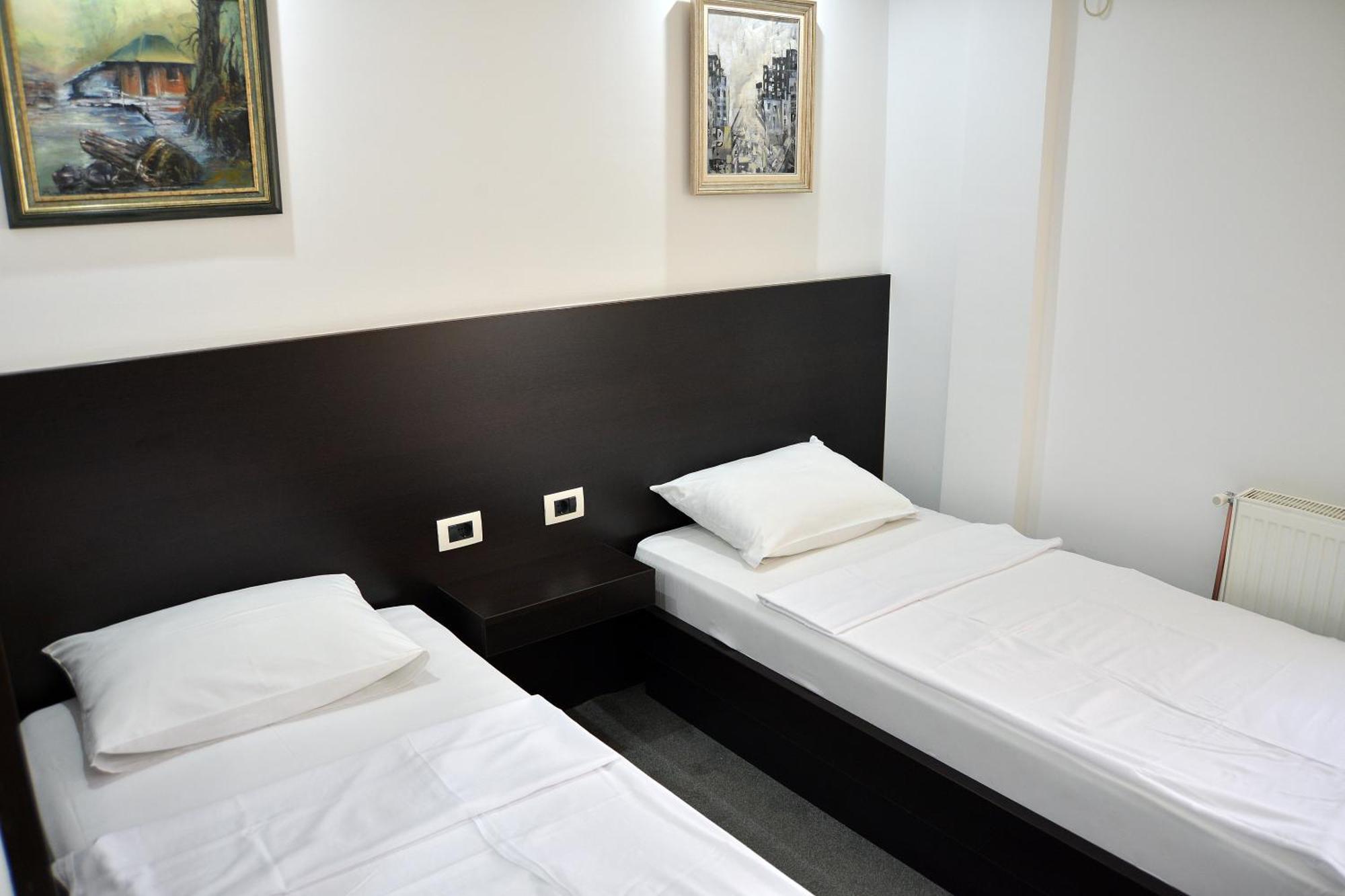 Hotel Golf Kruševac Habitación foto