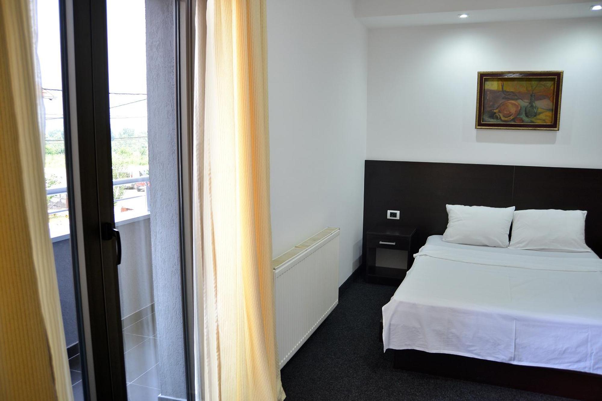Hotel Golf Kruševac Habitación foto