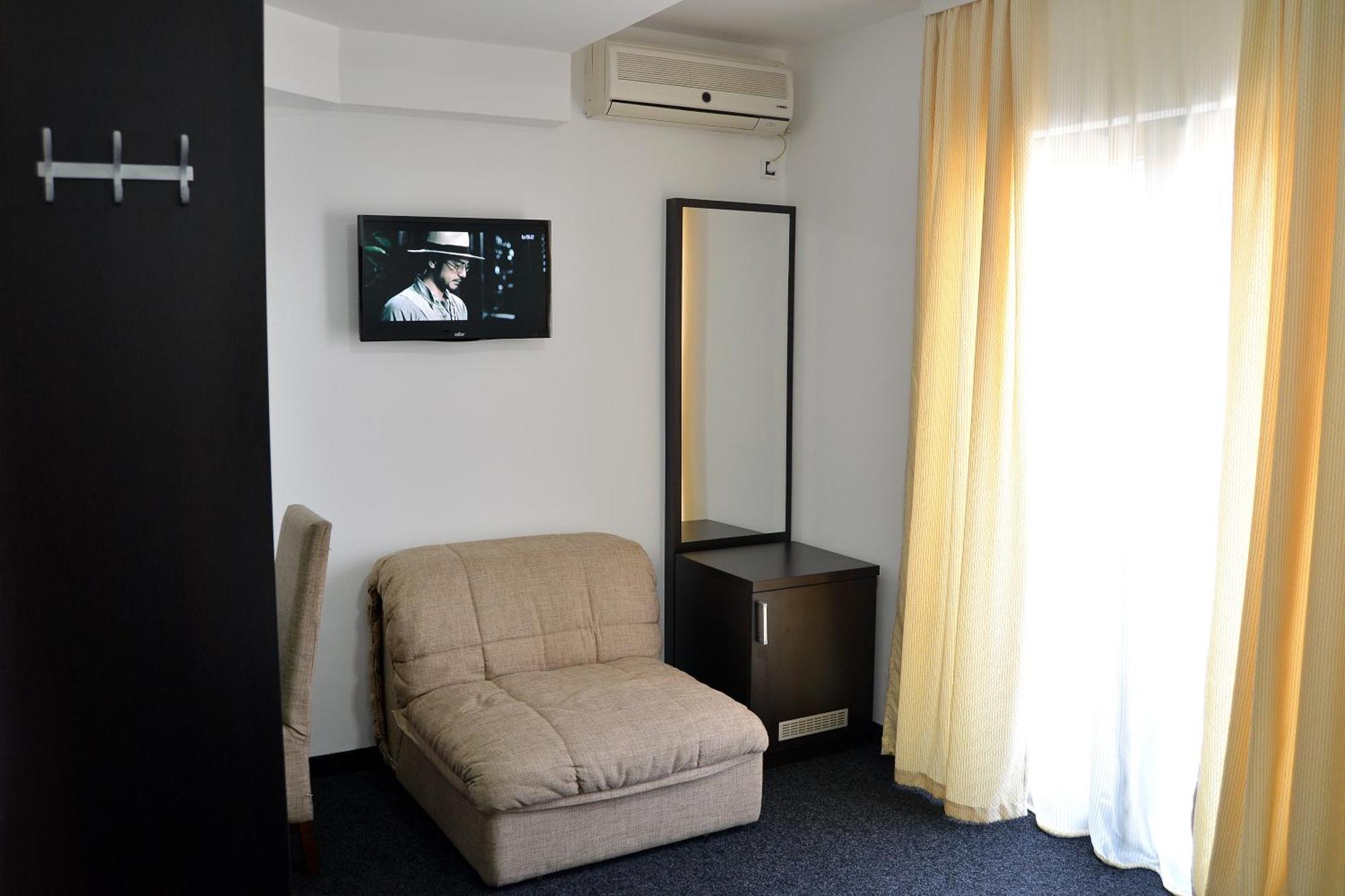 Hotel Golf Kruševac Habitación foto