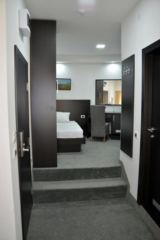 Hotel Golf Kruševac Habitación foto